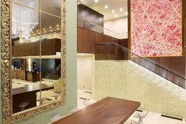 هتل Doubletree By Hilton  Novosibirsk