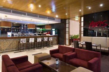هتل Doubletree By Hilton  Novosibirsk