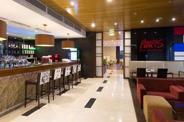 هتل Doubletree By Hilton  Novosibirsk