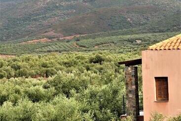 Liotrivi Historical Mansion & Boutique - Monemvasia