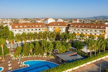 Primasol Hane Family Resort - Side