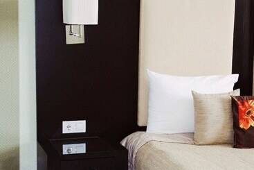 Business Hotel Senator