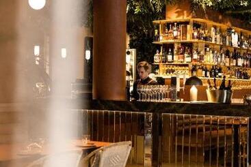 هتل Verno House Budapest, Vignette Collection, An Ihg