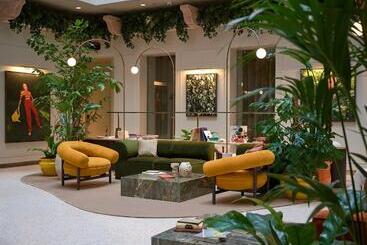 هتل Verno House Budapest, Vignette Collection, An Ihg