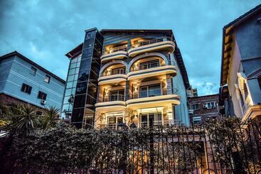 هتل Vh Broadway Tirana