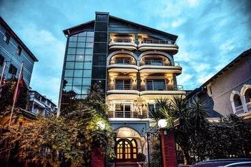 هتل Vh Broadway Tirana