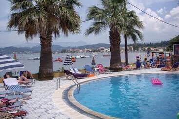 Maria S Beach Apartments