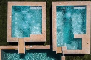 Philoxenia Hotel & Spa