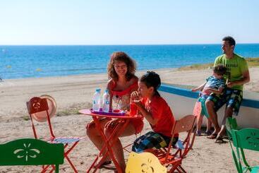 اقامتگاه Le Village Des Isles