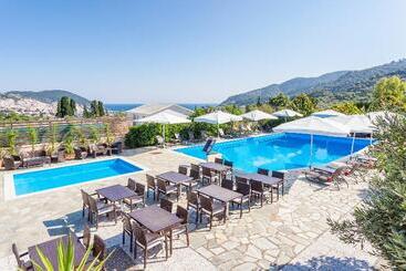 استراحتگاه Skopelos Holidays Hotel & Spa