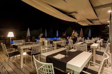 استراحتگاه Skopelos Holidays Hotel & Spa