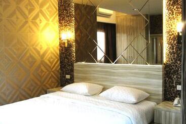 تختخواب و صبحانه Richard S Home