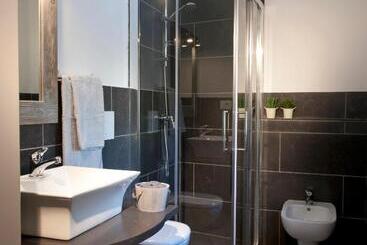 هتل Le Suites   Di Fronte Ospedale Sacro Cuore