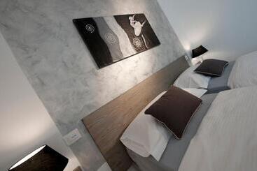 هتل Le Suites   Di Fronte Ospedale Sacro Cuore