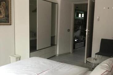 پانسیون Casa L Aquila