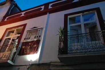 پانسیون Império Romano Guest House