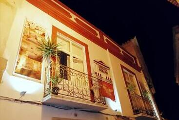 پانسیون Império Romano Guest House