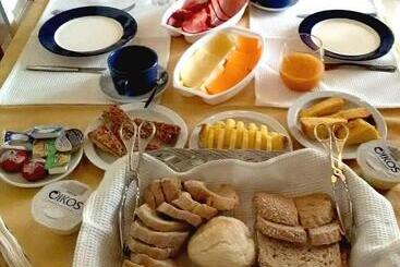 پانسیون Império Romano Guest House
