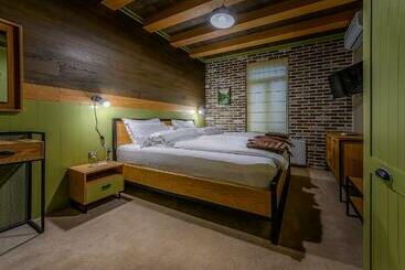 پانسیون Vitality Guest House