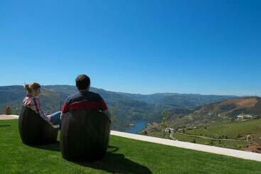 تختخواب و صبحانه Casa Miradouro