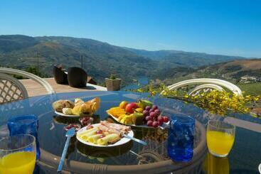 تختخواب و صبحانه Casa Miradouro