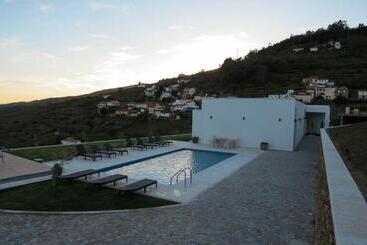 تختخواب و صبحانه Casa Miradouro