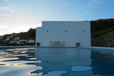 تختخواب و صبحانه Casa Miradouro