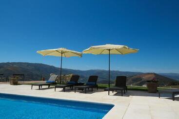 تختخواب و صبحانه Casa Miradouro