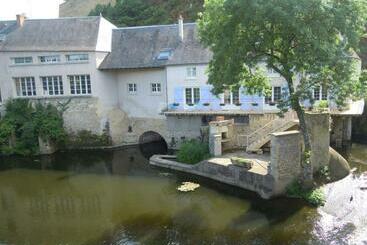 تختخواب و صبحانه Moulin De L Abbesse