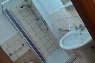 تختخواب و صبحانه Beastella Holiday Rooms