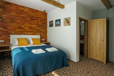 تختخواب و صبحانه Residence Rooms Bucovina