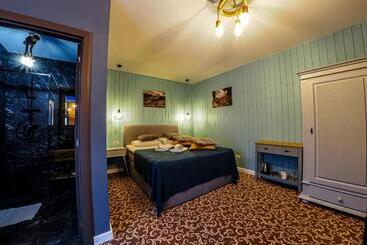 تختخواب و صبحانه Residence Rooms Bucovina