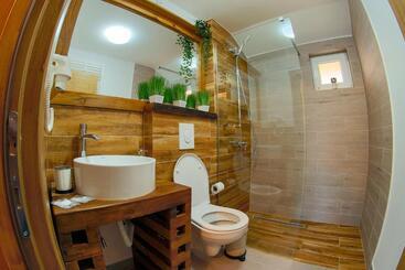 تختخواب و صبحانه Residence Rooms Bucovina