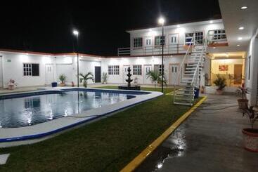 هتل Villa Marán Chachalacas Ambiente Familiar