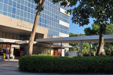 Mactan Newtown With Sun Set And Garden View
