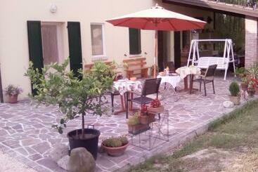 پانسیون Borgo Tarapino