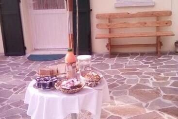 پانسیون Borgo Tarapino