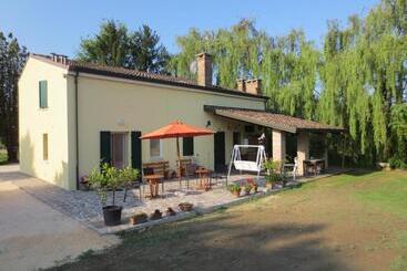 پانسیون Borgo Tarapino