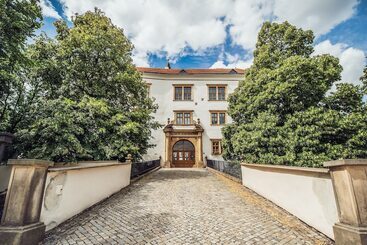 پانسیون Skodova Apartments