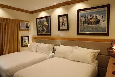 پانسیون Stay Amare Bayswater Mactan