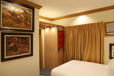 پانسیون Stay Amare Bayswater Mactan