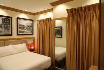 پانسیون Stay Amare Bayswater Mactan