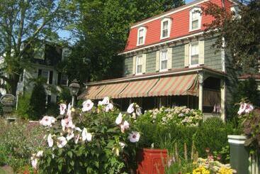 پانسیون Thomas Webster House