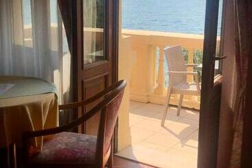 پانسیون Villa Torre   Atmosfera Romantica