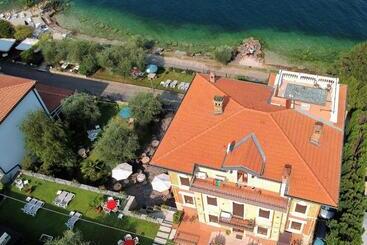 پانسیون Villa Torre Atmosfera Romantica