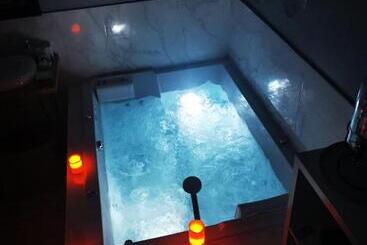 هتل Spabyelleetlui Spa Rouge Ou Bleu