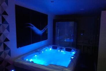 هتل Spabyelleetlui Spa Rouge Ou Bleu