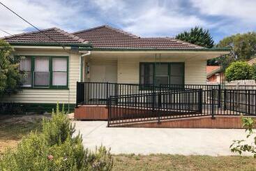 膳宿费 Melbourne Short Stay   Clayton Station, Monash Uni, Hospital