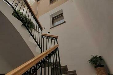 تختخواب و صبحانه Casa La Foradada