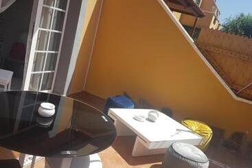 تختخواب و صبحانه La Casita Del Corazon
